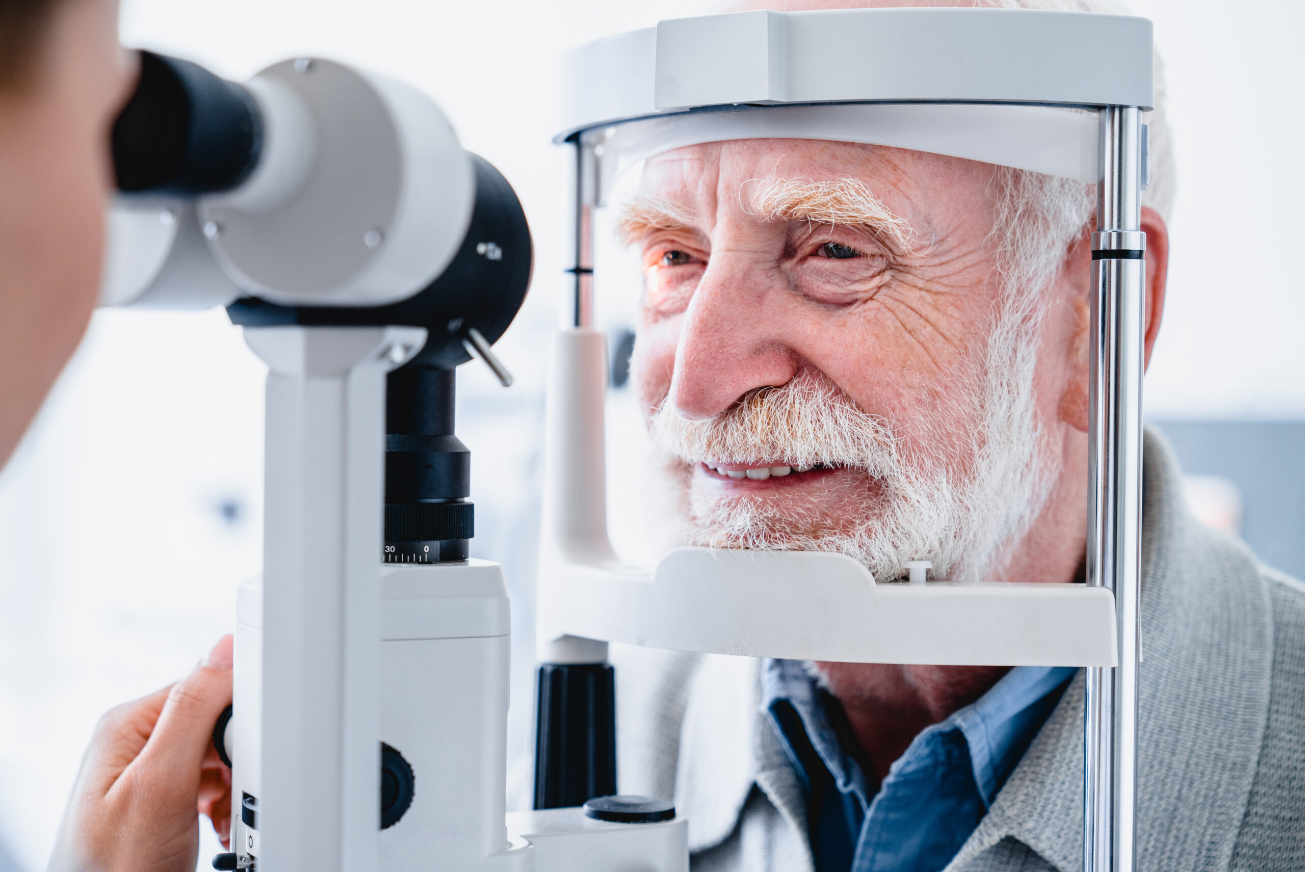 Close,Up,Photo,Of,Smiling,Senior,Male,Patient,During,Sight