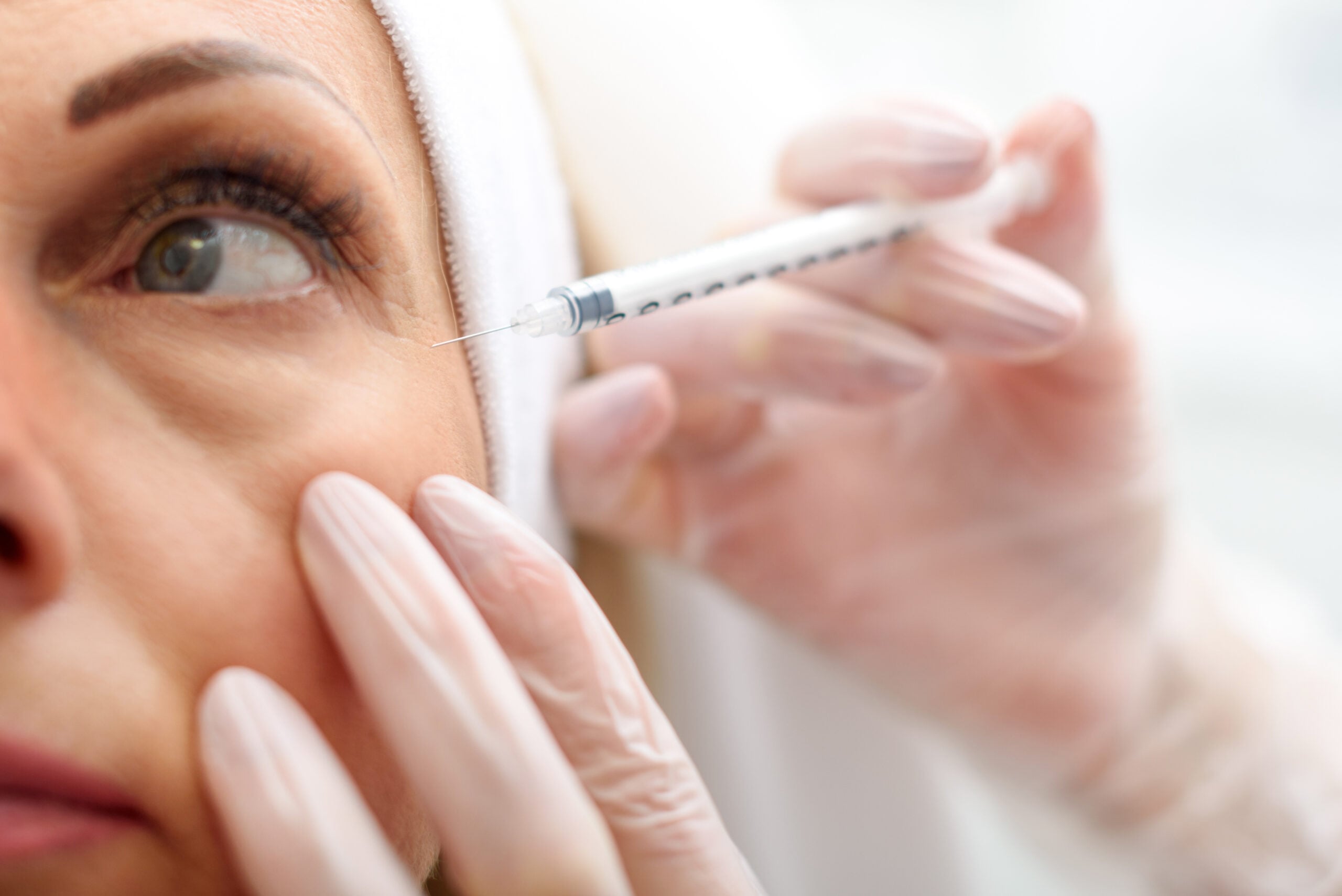 Professional,Beautician,Making,Botox,Facial,Injection